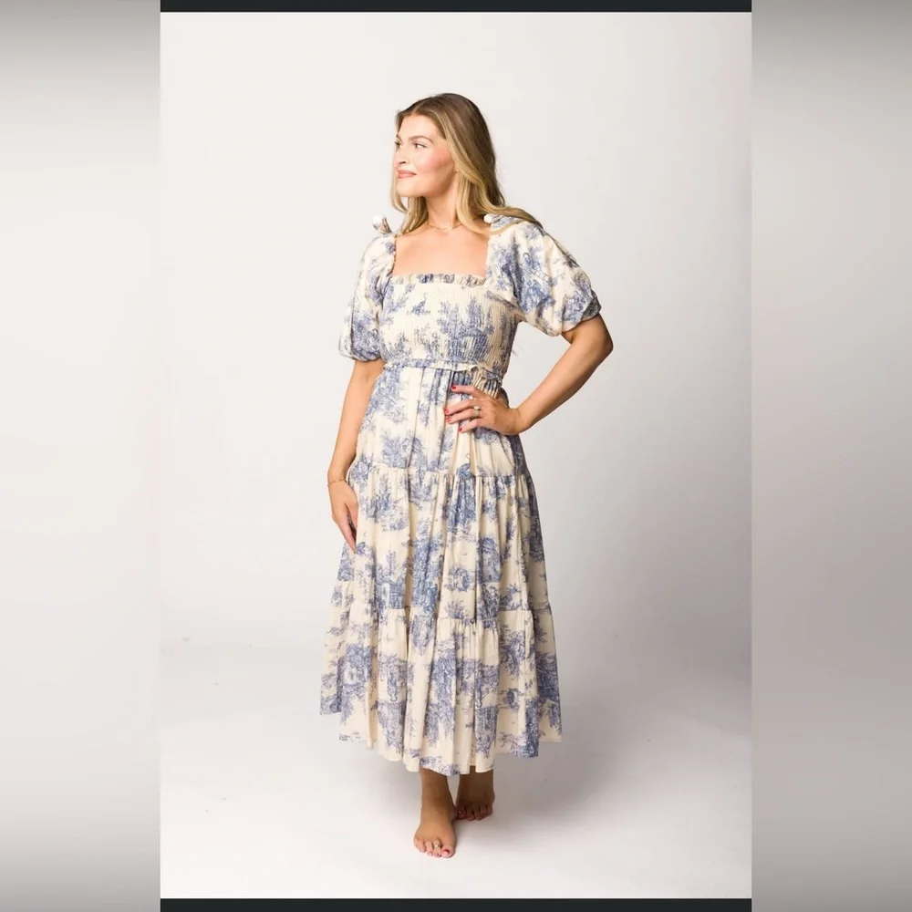 Chic Blue and Cream Midi Dress - Picture 2 of 4